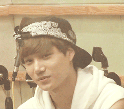 [EXO/종인] 8살차이나는 레스토랑 점장님과 도키도키한 썰 02 | 인스티즈