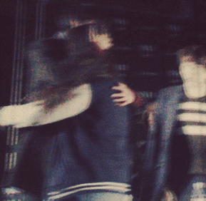 여자 안는 법을 진짜 제대로 아는 것 같은 아이돌 (설렘주의) | 인스티즈