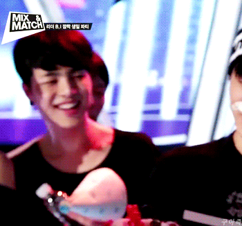 [iKON/구준회] 1년 동안 짝사랑하고 있는 현재진행형 888888888 | 인스티즈