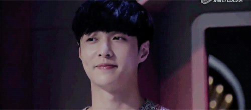 [EXO/레이] 연상이랑 존댓말 쓰는 썰.JPG | 인스티즈