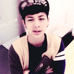 [iKON/김삐잉] iKON한테 신나게 까이고 몰리는 코디가 된 썰 4 | 인스티즈