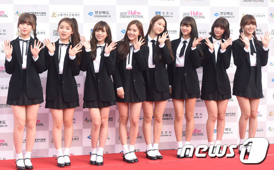 오늘자 오마이걸.JPG (feat. 교복st) | 인스티즈