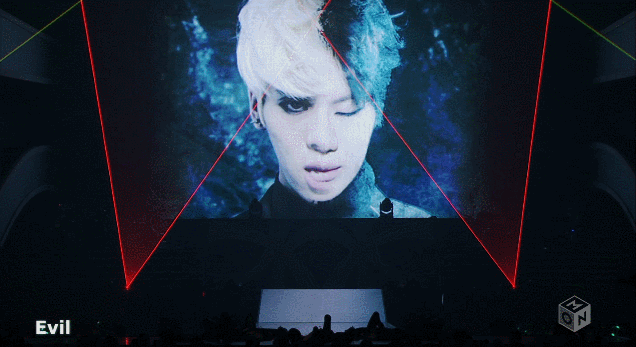 취향저격 쩌는 퇴폐미 쩌는 아이돌 콘서트 무대 甲 | 인스티즈