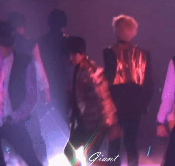 취향저격 쩌는 퇴폐미 쩌는 아이돌 콘서트 무대 甲 | 인스티즈