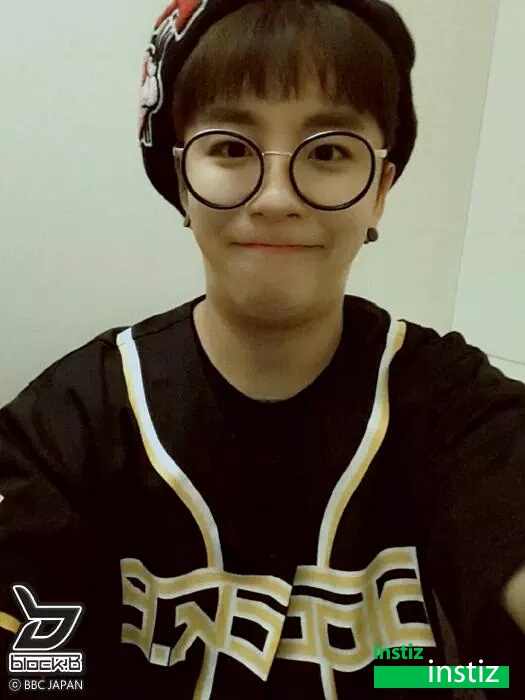 오늘자 팬티 안입고 방송한 아이돌 | 인스티즈