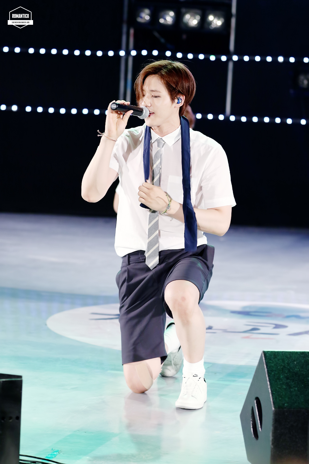 실물이랑 비슷한 사진 찾기 힘들다는 남아이돌 | 인스티즈