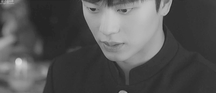 무쌍 (또는 속쌍)인데 웬만한 유쌍보다 더 눈이 큰 아이돌들 | 인스티즈