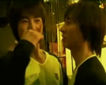 오늘 자습시간에 타가수 덕후친구랑 덕톡을 나누는데 | 인스티즈