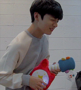 보기와 달리 낯 엄청 가리는 남자 아이돌 | 인스티즈