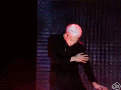 발카만 아니라면 오늘 레전드 찍을 것 같은 아이돌 무대.jpg | 인스티즈