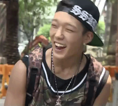 무대 위랑 아래에서 갭이 제일 크다고 생각하는 연예인은? | 인스티즈