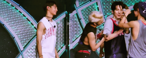 좀 미친거같은 오늘자 아이돌 콘서트ㅋㅋㅋㅋㅋㅋ.jpgif | 인스티즈