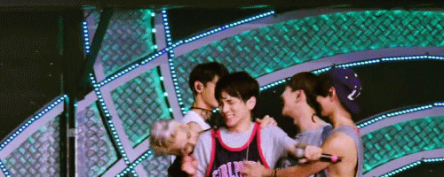 좀 미친거같은 오늘자 아이돌 콘서트ㅋㅋㅋㅋㅋㅋ.jpgif | 인스티즈