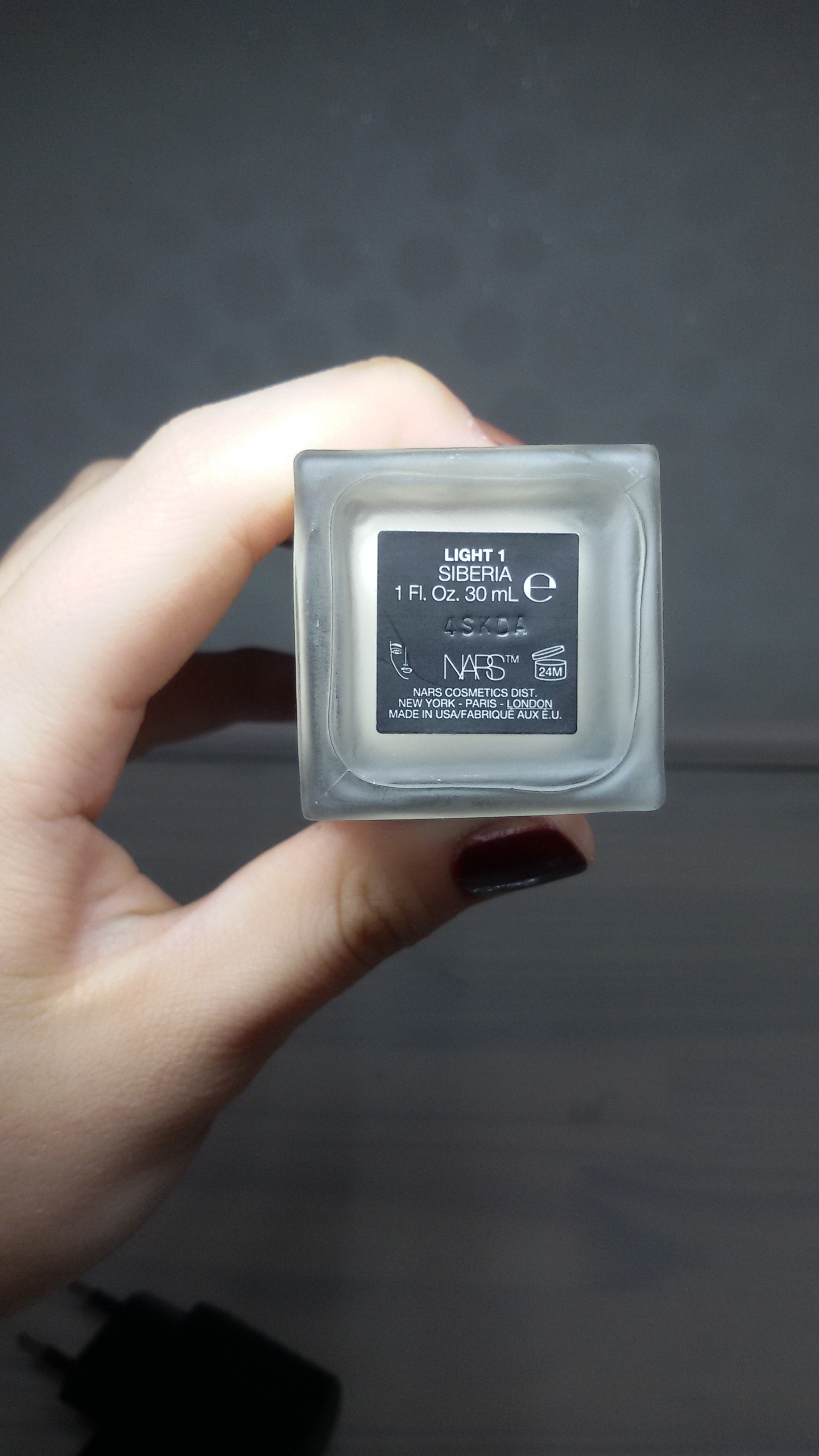 나스* 올데이 루미너스 웨이트리스 파운데이션 팝니다 | 인스티즈