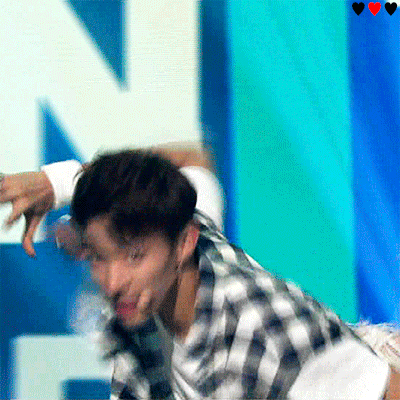 오늘 뮤뱅에서 빵 먹다가 무대 못 선 아이돌 | 인스티즈