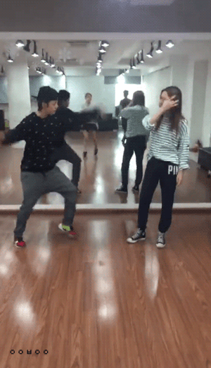 오늘자 미친 것 같은 크리스탈ㅋㅋㅋㅋㅋ(feat.엠버) | 인스티즈