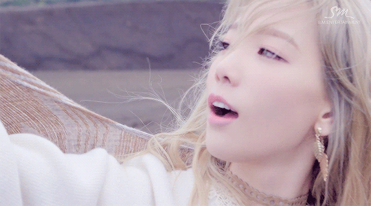 발캠의 정점을 찍었던 오늘자 뮤직뱅크.jpg (feat.태연) | 인스티즈