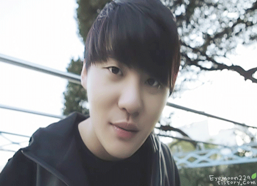 JYJ) 갸루상한테 헌팅 당한 얘기하려는데 아무도 안믿어줌ㅋㅋㅋㅋ | 인스티즈