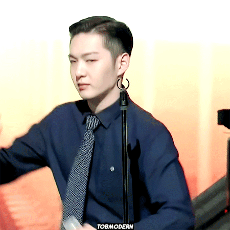 요즘 카메라와 친해진거같은아이돌.ㅈㅍㅈ | 인스티즈