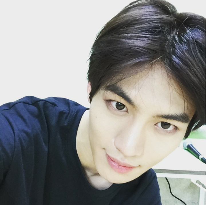 진짜 배우상인데 사람들이 잘 모르는 아이돌 | 인스티즈