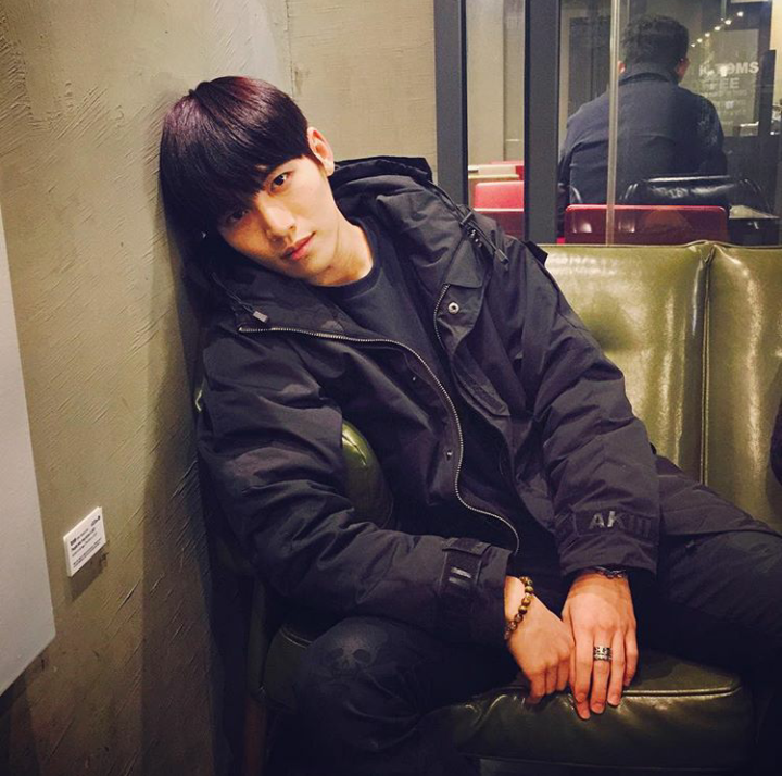 진짜 배우상인데 사람들이 잘 모르는 아이돌 | 인스티즈