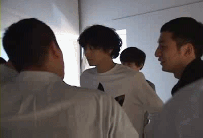 연예인들도 놀란다는 강동원 비율 | 인스티즈