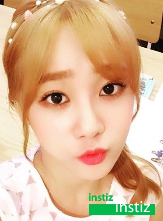 셀카 찍는 각도가 2개밖에 없는 여자아이돌 ㅋㅋㅋㅋㅋㅋㅋㅋㅋㅋㅋㅋㅋㅋㅋㅋ.jpg | 인스티즈