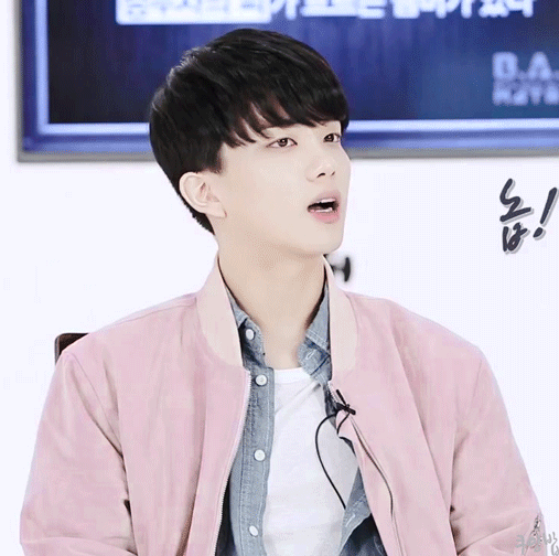 옷 색감 씹어먹는 한 남자아이돌 (부제: 색완얼) | 인스티즈