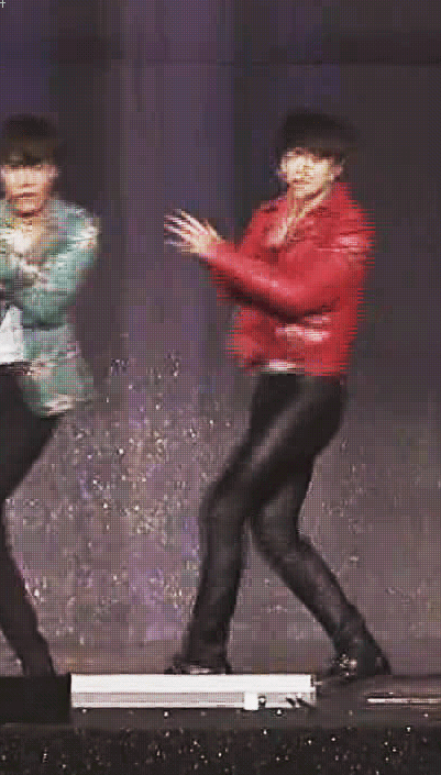 진짜 이 짤 정국이 허벅지 밖에 안보인다... | 인스티즈