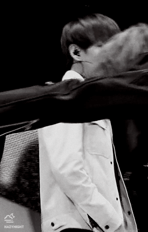 ㄱ 뷔공러 영업 시작합니다. 태황제님의 백성들은 모두 고개를 들어 주세요 | 인스티즈