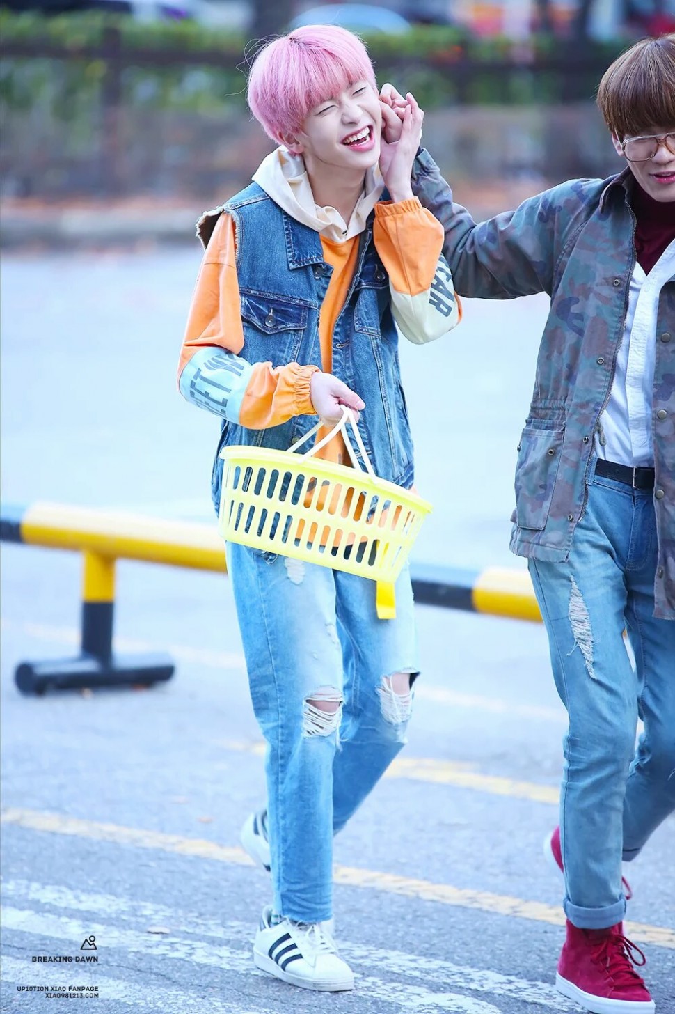 막내 멤버는 원래 이렇게 귀여운 것인가 | 인스티즈