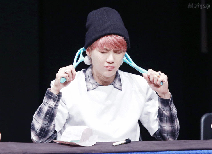 [방탄소년단/민윤기] 달동네 사는 음악하는 민윤기 X 달동네 사는 학생 OOO 01 | 인스티즈