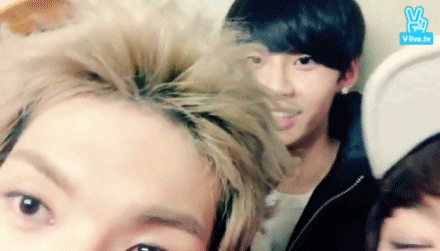 100일 기념 씬스틸을 노리는 업텐션 멤버 | 인스티즈