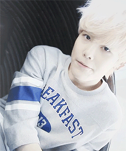 최연소로 데뷔해서 어제부로 성인이 된 아이돌.jpg | 인스티즈