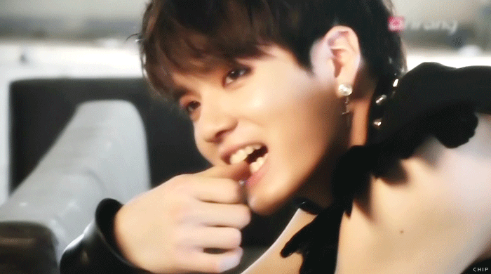 한 아이돌그룹의 머글일때와 덕후일때의 시선차이.jpg | 인스티즈