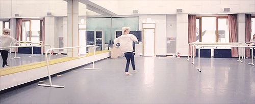 엑소) 오랜만에 보는 더셀럽 춤추는 발레리노,카이 | 인스티즈