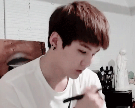 [방탄소년단/민윤기] 남자들은 덕질하는여자 싫어한다더라007 (부제: 이게무슨급전개) | 인스티즈