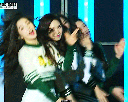 데뷔 초 무대의상이 제일 예뻤다는 아이돌그룹 | 인스티즈