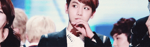 백현 움짤 털이 | 인스티즈