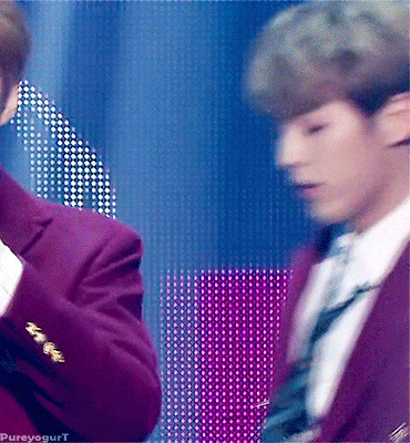 한 아이돌그룹의 머글일때와 덕후일때의 시선차이.jpg | 인스티즈