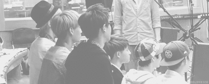 [EXO/OO] 알바하는 고깃집에서 홍일점인 썰14 | 인스티즈