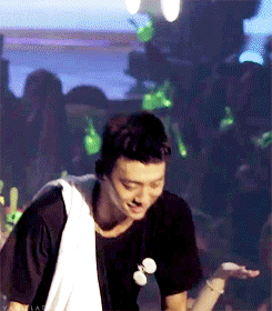 한번쯤 봐두면 정신건강에 해로운 남자아이돌 짤들.gif | 인스티즈