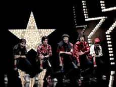 데뷔곡과 이어지는 곡을 7년만에 발표했던 아이돌그룹.gif | 인스티즈