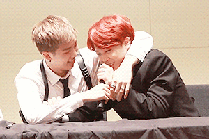 괜히 설레는 멤버들끼리 손크기 차이 | 인스티즈