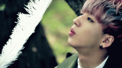 언니 오빠들 설레는 짤 가지고 있으면 좀 주세요.. | 인스티즈