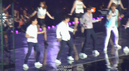 첫 글은 이제 식상한데 제목 다ㅓ른 걸로 할까여... | 인스티즈