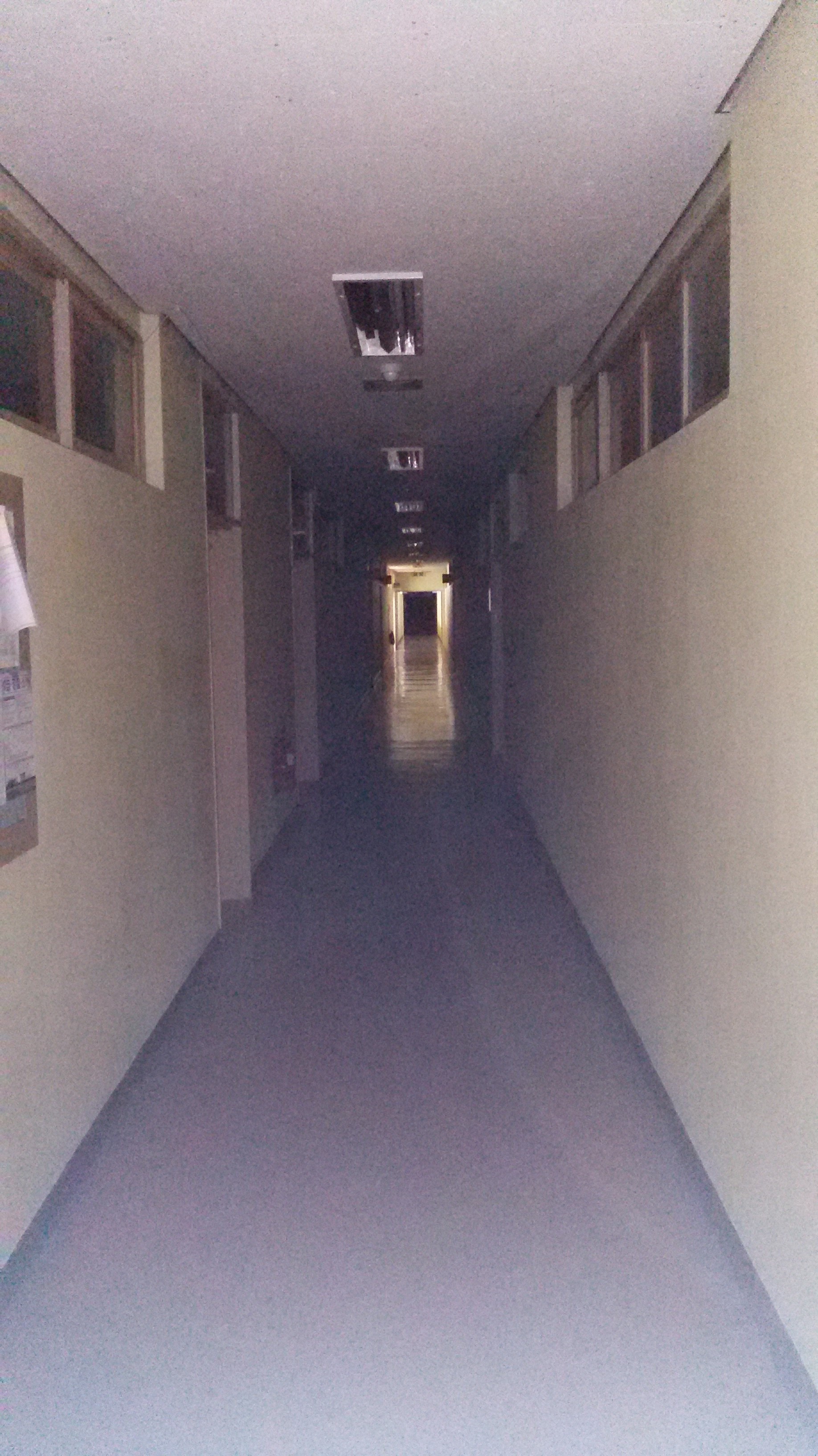 무서워보이는복도 | 인스티즈