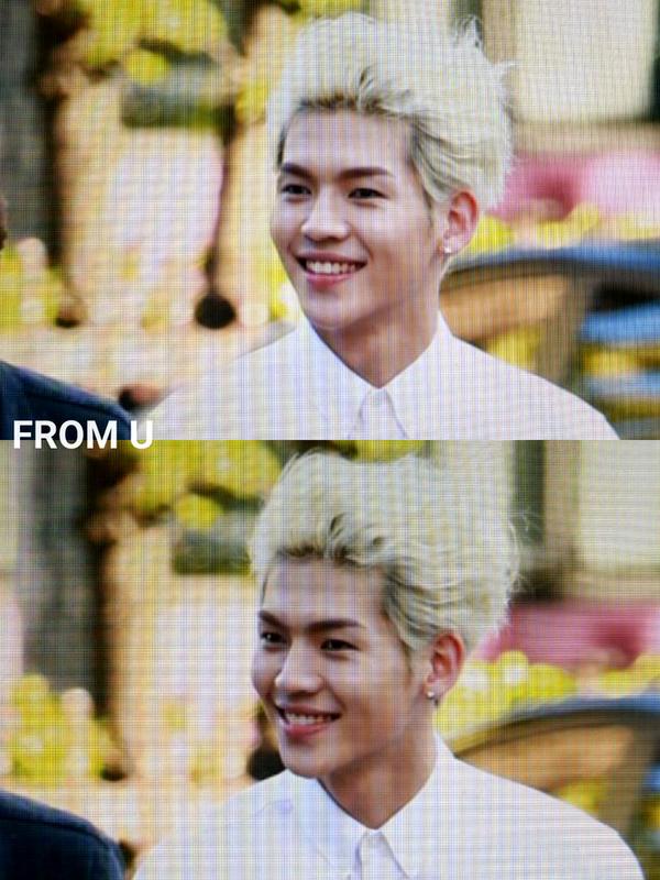 오늘자 햇살 받아 반짝반짝 빛나는 신인 아이돌 업텐션 출근길 모음.jpg | 인스티즈