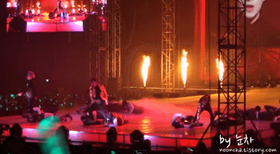 취향저격하는 아이돌콘서트 무대중 甲 | 인스티즈