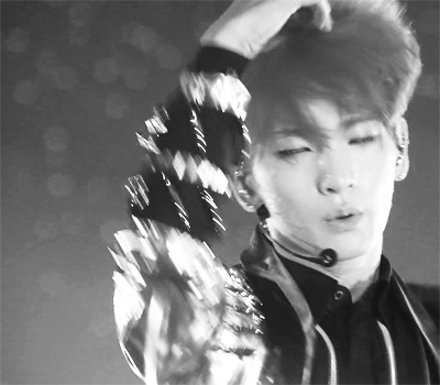 취향저격하는 아이돌콘서트 무대중 甲 | 인스티즈